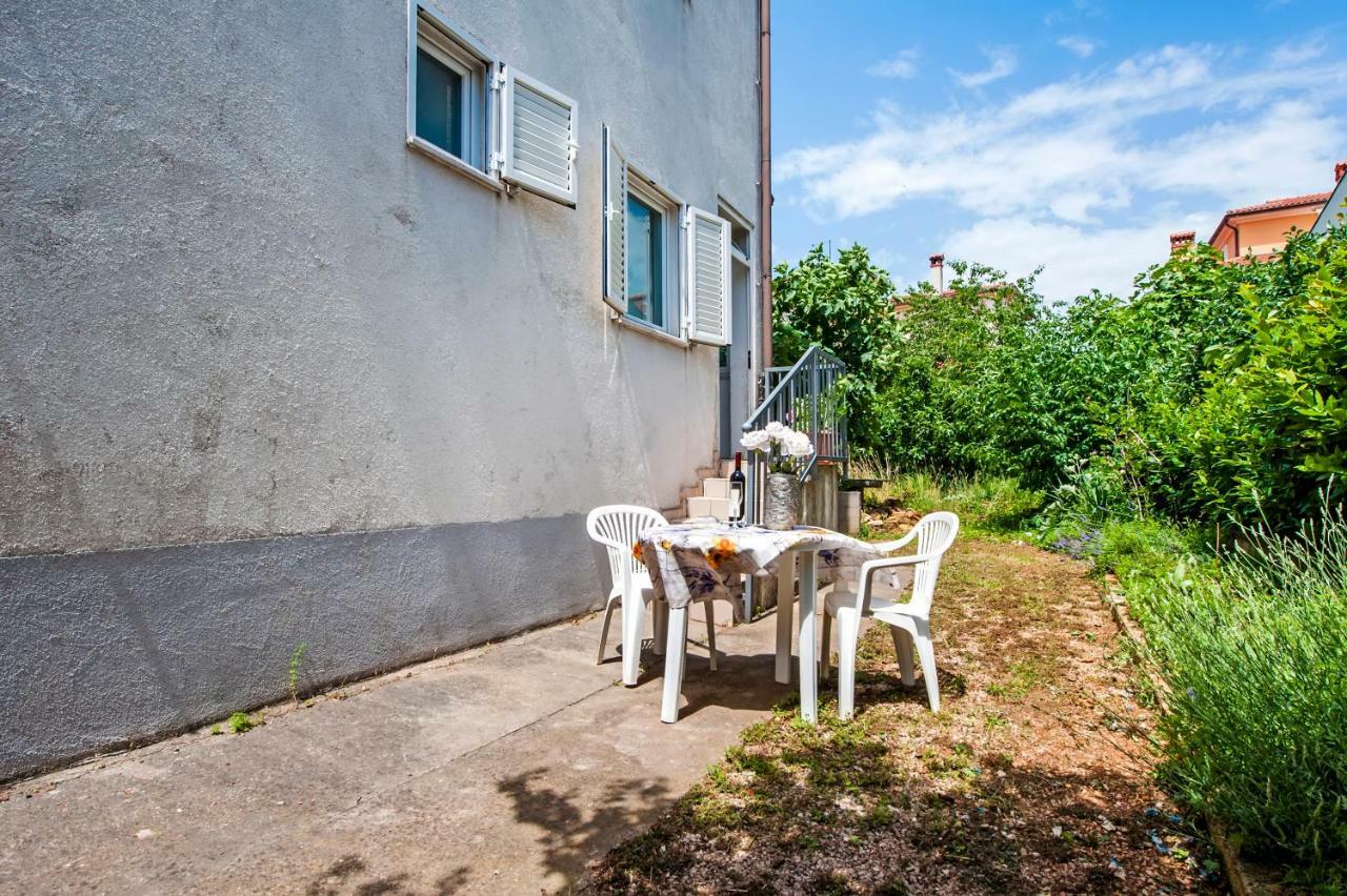 Happy Hours Rovinj Exterior photo
